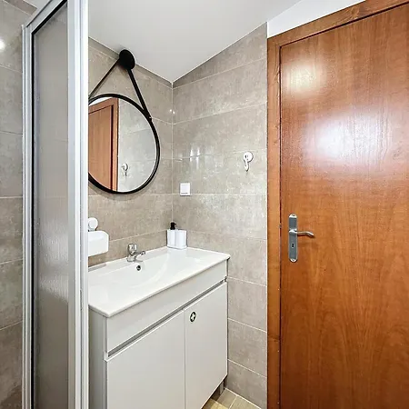 Διαμέρισμα Dinos Sea View *