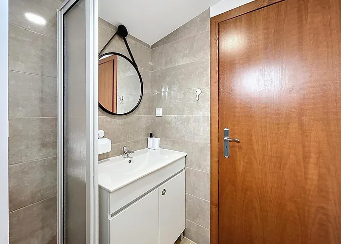 公寓 Dinos Sea View *