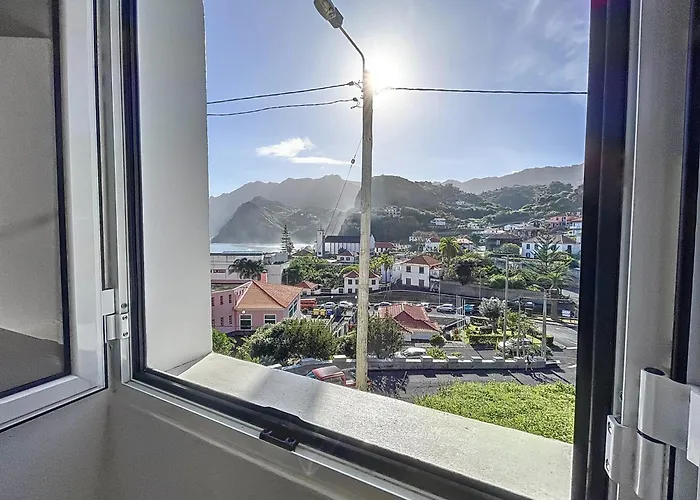 Dinos Sea View 公寓 马希库